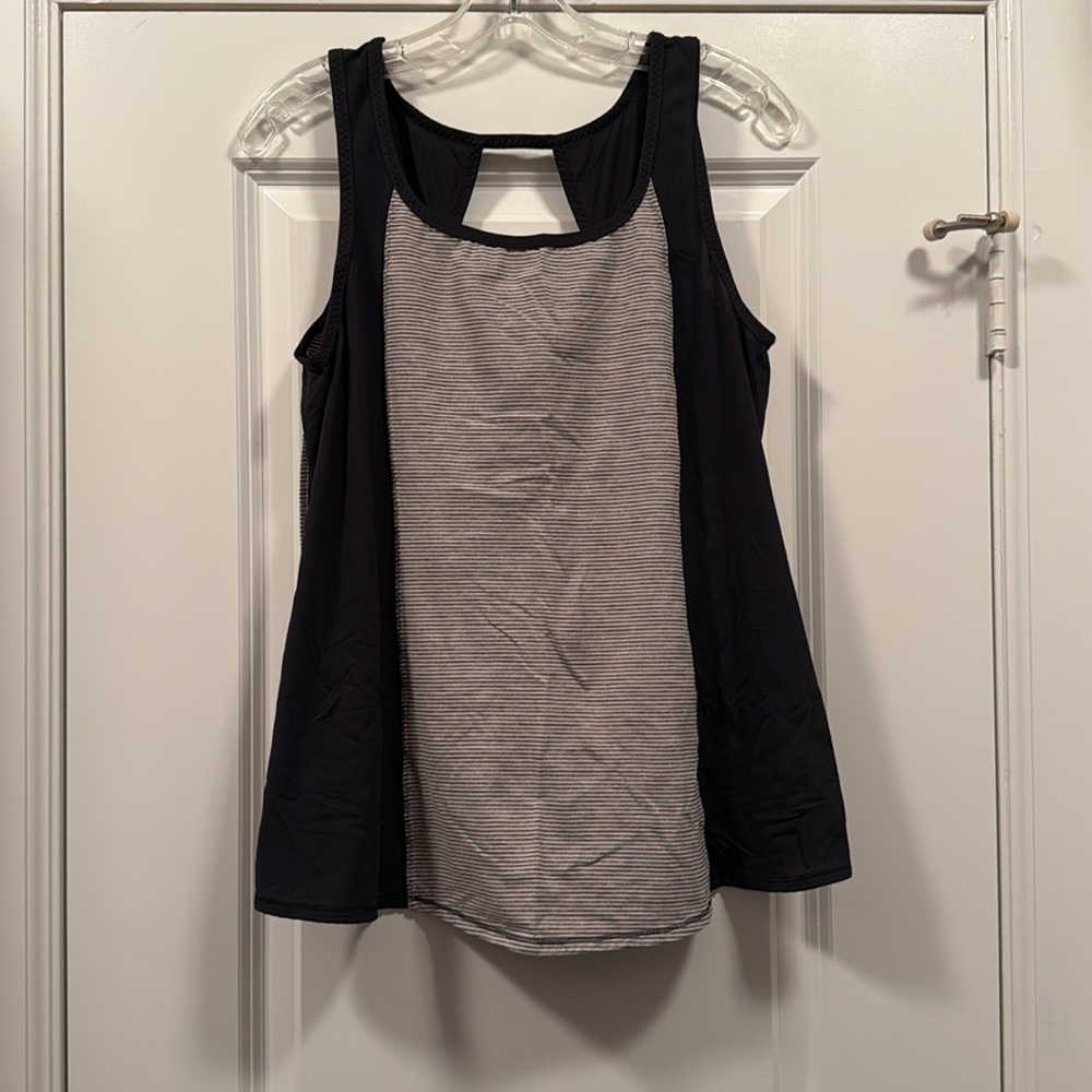 Lululemon Black & White Split Back Workout Tank, Size 10
